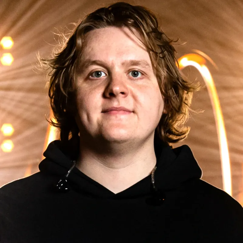 Lewis Capaldi image