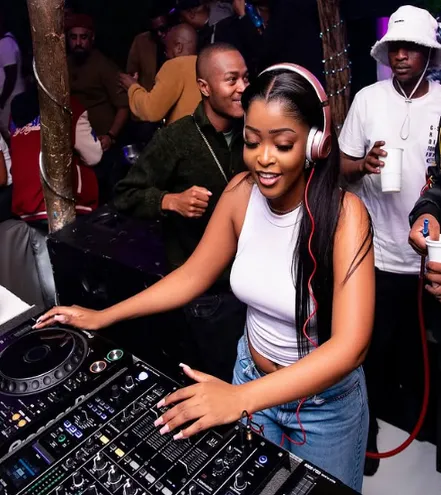 The Real Prechly image